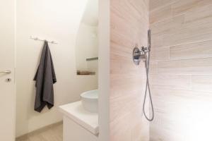 Foto dalla galleria di Due passi dalle Terme & Vicino alle Piste - Nel cuore del Parco Naturale Adamello - Pet Friendly - WiFi & Netflix a Caderzone