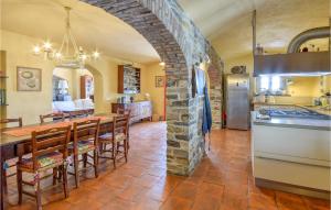 Kuchyň nebo kuchyňský kout v ubytování Pet Friendly Home In Cogorno With Wifi + 29 fotografií