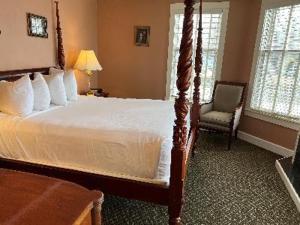 Φωτογραφία από το άλμπουμ του Stafford's Bay View Inn σε Petoskey