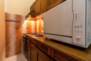 Kuchyň nebo kuchyňský kout v ubytování Appartement in Fažana mit Möbliertem Balkon