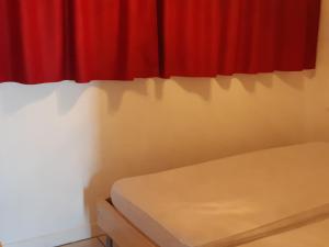 Postel nebo postele na pokoji v ubytování T2 Coquet 40m², Parking Sécurisé, Proche Plage - FR-1-798-22