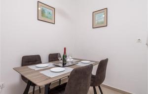 Fotografie z fotogalerie ubytování Stunning Apartment In Baric Draga v destinaci Barić Draga