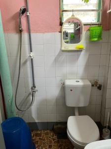 Ένα μπάνιο στο RMS Homestay