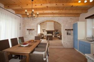 Χώρος καθιστικού στο Hochwertig ausgestattete Ferienvilla mit großem Garten- und Poolbereich