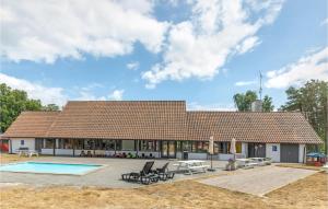 Bazén v ubytování Dueodde Ferieby nebo v jeho okolí