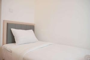 Galeriebild der Unterkunft Cozy Living 2BR at Tokyo Riverside PIK 2 Apartment By Travelio in Rawalembang