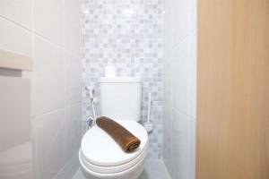 Galeriebild der Unterkunft Spacious 2BR Combined Tokyo Riverside PIK 2 Apartment By Travelio in Rawalembang