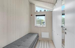 Area tempat duduk di Lovely Home In Slagelse With Kitchen