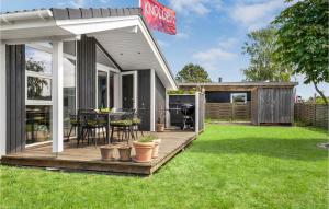 Kebun di luar Lovely Home In Slagelse With Kitchen