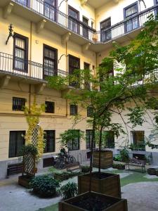 Gallery image of Hello Downtown Apartment - Eiffel in Budapest