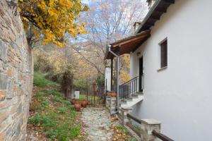 The building in which the holiday home is located