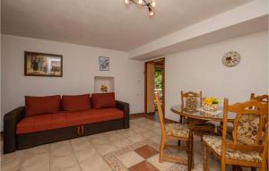 Posedenie v ubytovaní 2 Bedroom Nice Home In Baska Voda