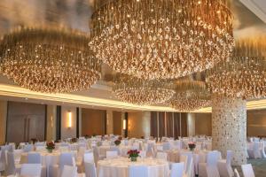 Restaurace v ubytování NUSTAR Hotel Cebu