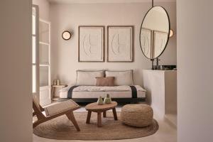 Tempat tidur dalam kamar di Utopia Hotel