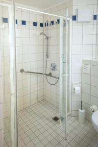Koupelna v ubytování Roomingtons Karoli Waldkirchen