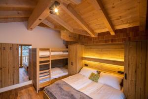 Postel nebo postele na pokoji v ubytování Falkensteinalm Top 1