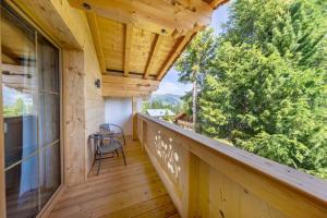 Balkón nebo terasa v ubytování Falkensteinalm Top 2