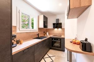 Dapur atau dapur kecil di Libertà - Appt à porticcio climatisé proche plage +6 gambar