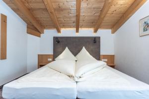 Posteľ alebo postele v izbe v ubytovaní Hotel Garni Ehrenreich