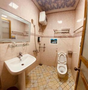 Koupelna v ubytování Khuyên Ngọc Hotel