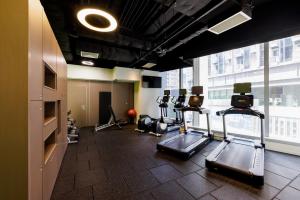 Fitness centrum a/nebo fitness zařízení v ubytování The BEACON