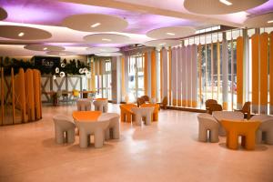 Un restaurante o sitio para comer en FIAP Paris