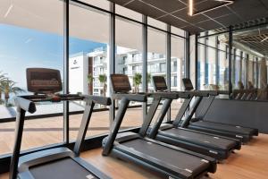 Fitness centrum a/nebo fitness zařízení v ubytování Hotel Best Triton