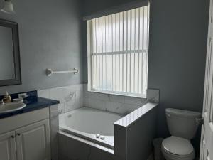 صورة لـ Shrek's Hideout! - 5 min from Disney! في كيسيمي +12 صورة