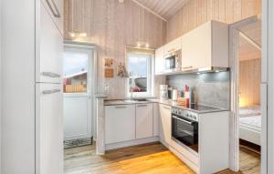 Η κουζίνα ή μικρή κουζίνα στο Strandblick 22A