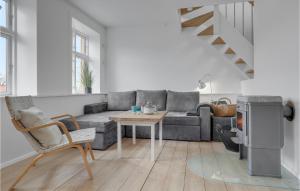 Χώρος καθιστικού στο Amazing Home In Allinge