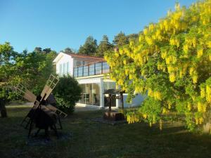 Fotografie z fotogalerie ubytování Freistehende Strandvilla mit großem Balkon v destinaci Sandviken