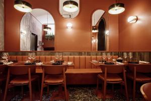 Residenza Piranesi Boutique Hotel餐厅或其他用餐的地方