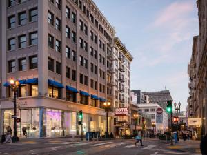 Nespecifikovaný výhled na destinaci San Francisco nebo výhled na město při pohledu z hotelu
