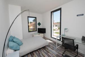 Ένα ή περισσότερα κρεβάτια σε δωμάτιο στο Seasun +39 φωτογραφίες