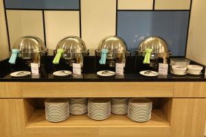 Set per la preparazione di tè e caffè presso Hotel Citradream Bintaro