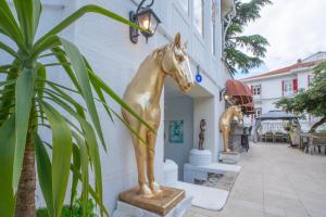 Afbeelding uit fotogalerij van Kensington Prince's Island Historical Mansion in Adalar +117 foto's