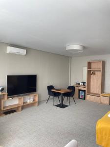 Μια τηλεόραση ή/και κέντρο ψυχαγωγίας στο Space Apart Hotel