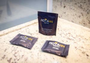 戈亚尼亚Rota 44 Hotel的相册照片