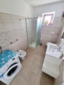 Koupelna v ubytování Apartmani Milenko Lubenice