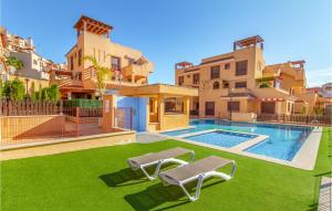 Bazén v ubytování 2 Bedroom Amazing Apartment In Águilas nebo v jeho okolí + 18 fotografií