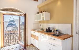 Η κουζίνα ή μικρή κουζίνα στο La Casa Dei Giarrentini