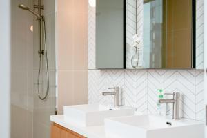 Fotografie z fotogalerie ubytování 2 Bedrooms Apt in Boxhill Centre with free parking v destinaci Box Hill