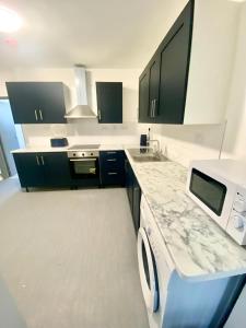 Φωτογραφία από το άλμπουμ του Spacious Gillingham Room with Private Ensuite σε Gillingham