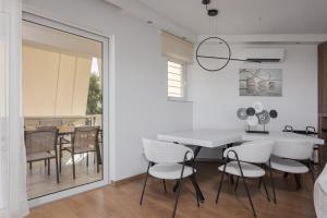 Fotografie z fotogalerie ubytování Athenian Riviera Sea View Penthouse v destinaci Vári