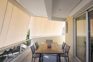 Fotografie z fotogalerie ubytování Athenian Riviera Sea View Penthouse v destinaci Vári