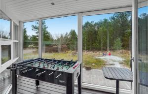 Fotografie z fotogalerie ubytování Stunning Home In Rømø With Sauna v destinaci Bolilmark
