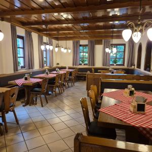 Restaurace v ubytování Gasthof Tut