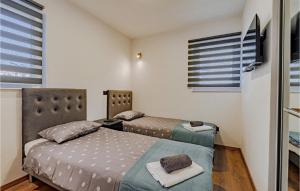 Posteľ alebo postele v izbe v ubytovaní Lovely Apartment In Blato With Wifi