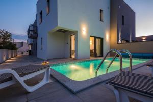 Bazén v ubytovaní Apartment Spanic 2 alebo v jeho blízkosti + 14 fotografií
