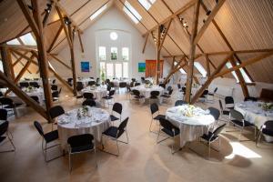 Restaurace v ubytování AvalonBnB